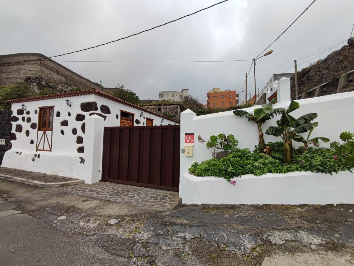 La Fortaleza Erjos-El Tanque Esterno foto