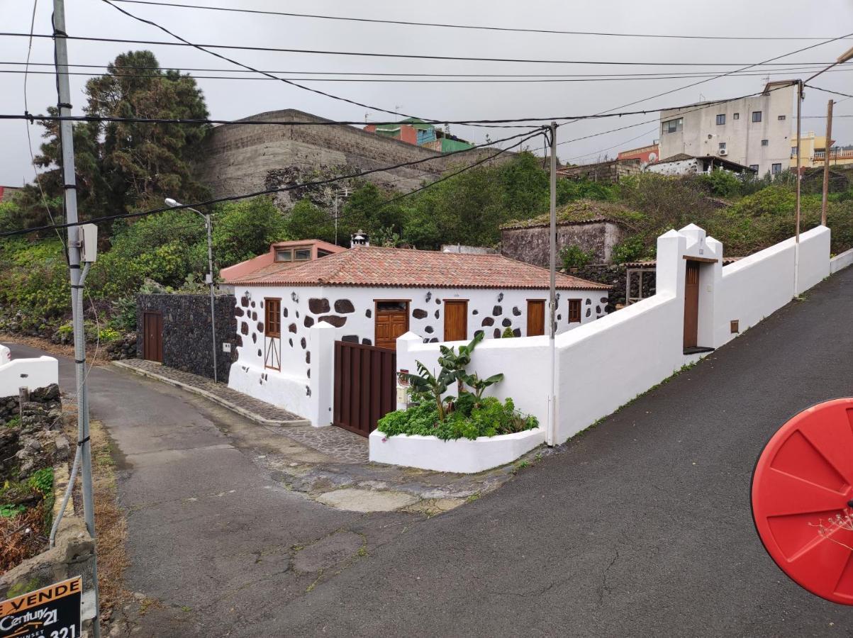 La Fortaleza Erjos-El Tanque Esterno foto
