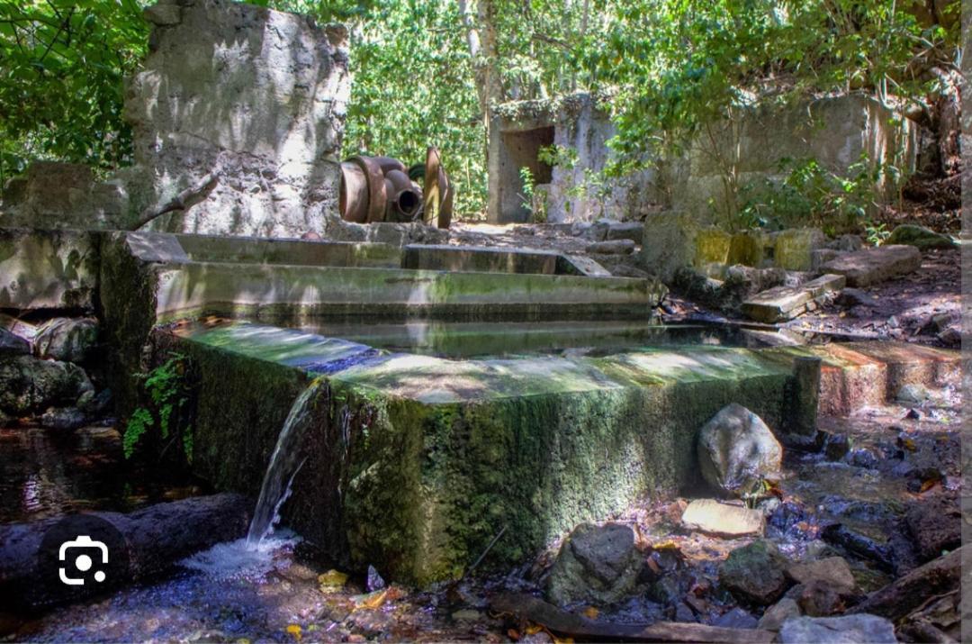 La Fortaleza Erjos-El Tanque Esterno foto